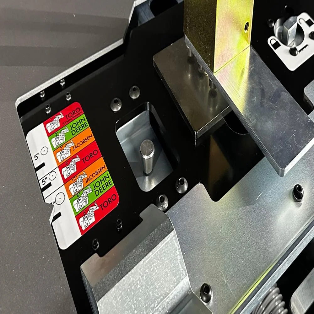 Blade angle selector with brand guides